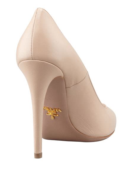 prada pointy toe pump cipria|Prada Capretto Leather Pointed.